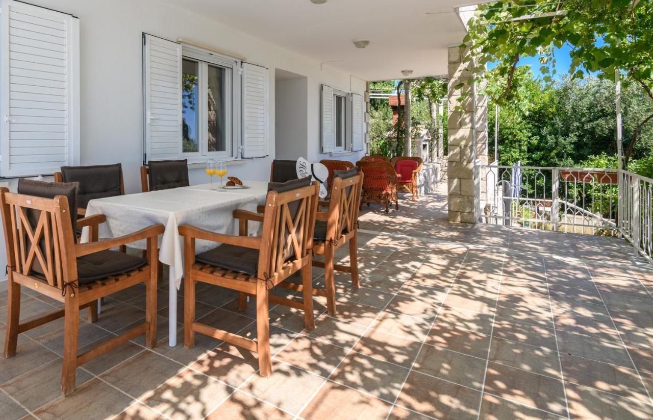 Apartment Mario - Veliki Stan Za Odmor - Terasa- Vrt - Bazen - Pogled More, Izoliran Orasac Buitenkant foto
