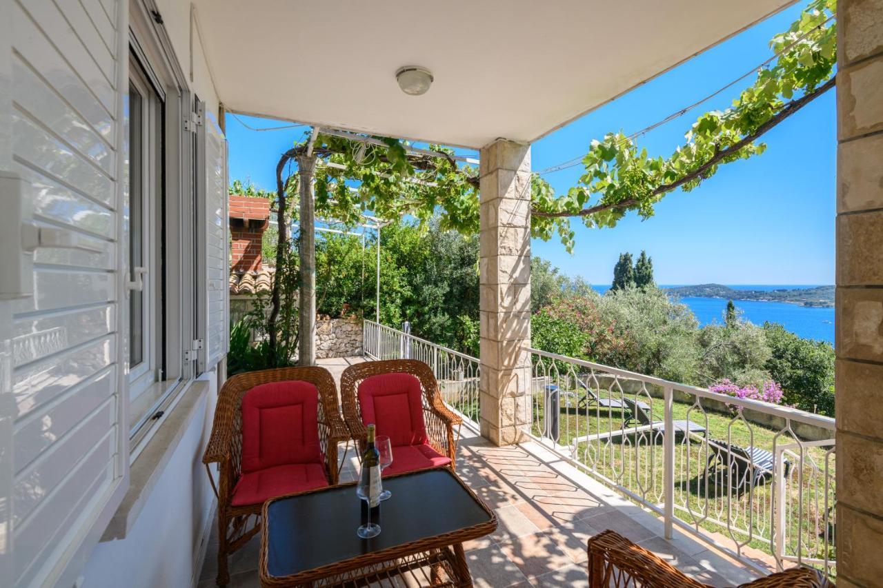 Apartment Mario - Veliki Stan Za Odmor - Terasa- Vrt - Bazen - Pogled More, Izoliran Orasac Buitenkant foto